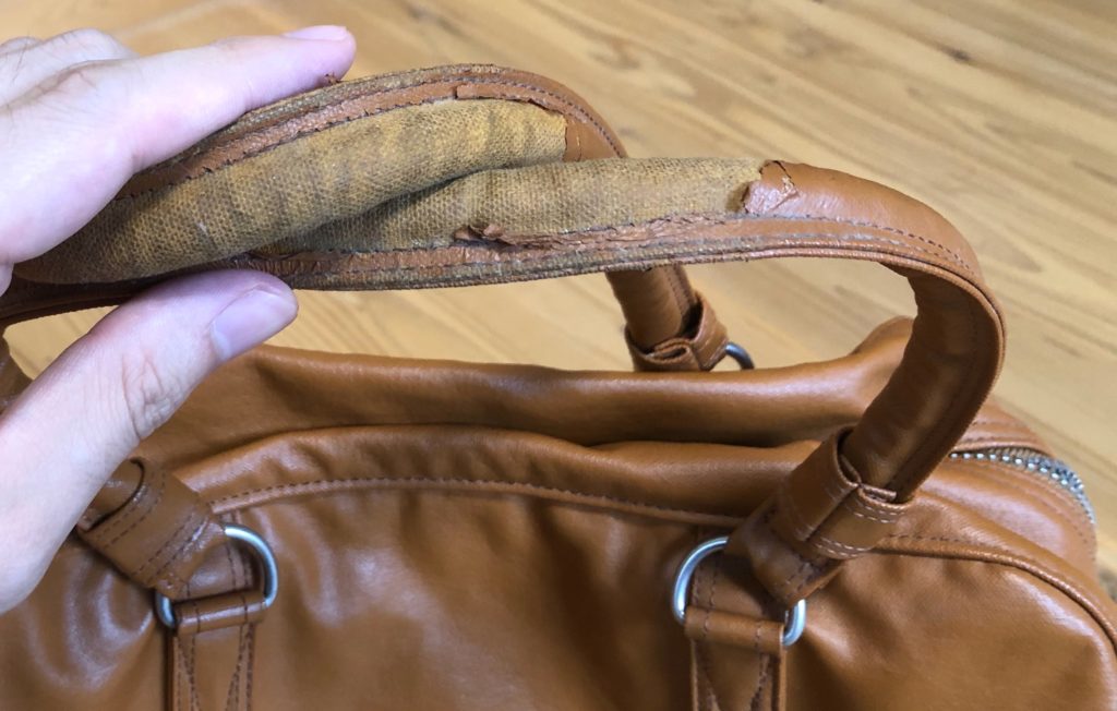 【自分で修理】鞄（バッグ）の持ち手がボロボロに剥がれる問題について【ひび割れ】